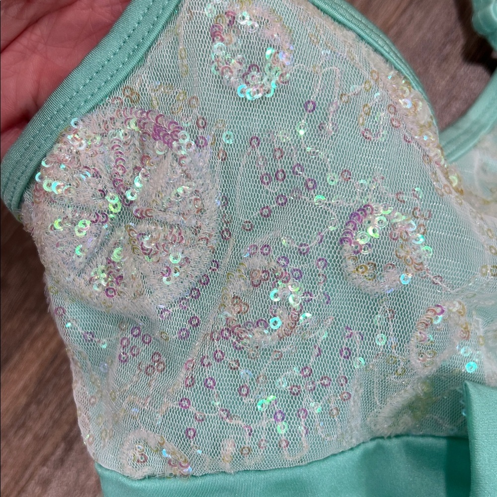 La Petite Ballerina costume size SC beautiful turquoise & green sequined w/bow - Picture 3 of 12